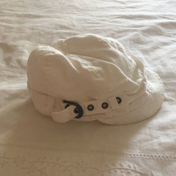 Kids Gap off white Y2K buckle hat - Picture 2 of 5